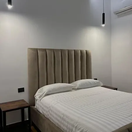 Oda ve Kahvaltı Residenza Toledo 4*