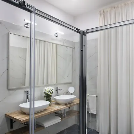 Residenza Toledo فندق مبيت وإفطار نابولي