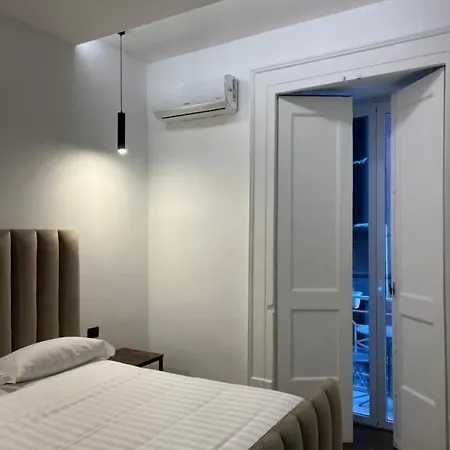 Residenza Toledo Nocleg ze śniadaniem 4*