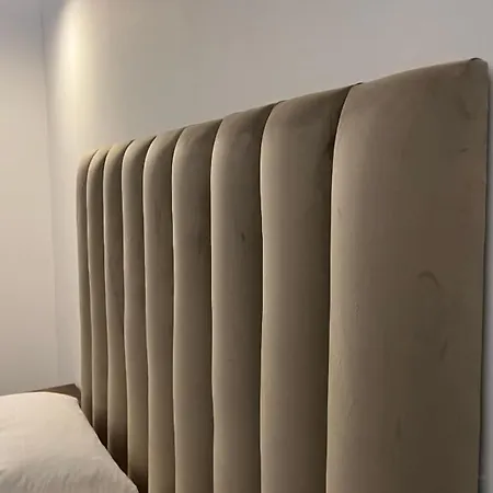 Residenza Toledo فندق مبيت وإفطار 4*